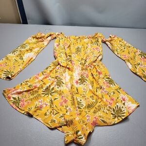 Toxik3 yellow floral cold shoulder summer romper women's size medium